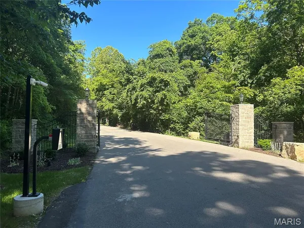 $59,900 | 3523 Hawthorne Ridge Drive, Eureka, MO 63025