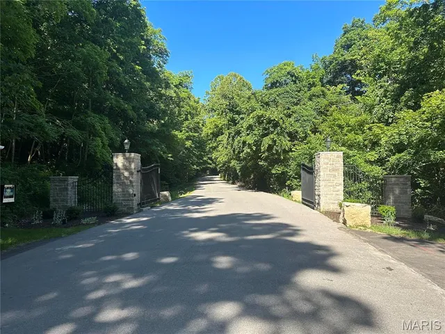 $59,900 | 3523 Hawthorne Ridge Drive, Eureka, MO 63025