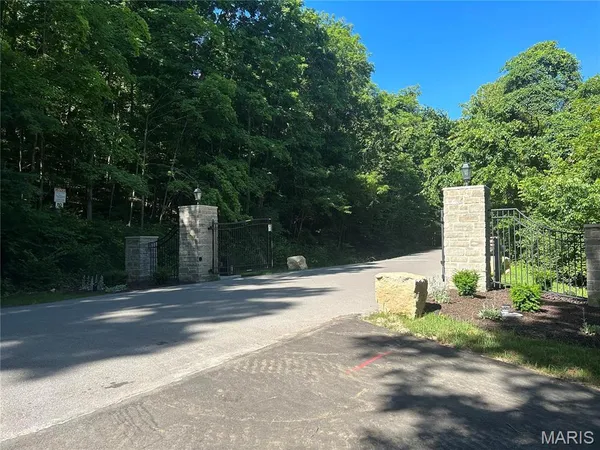 $59,900 | 3523 Hawthorne Ridge Drive, Eureka, MO 63025