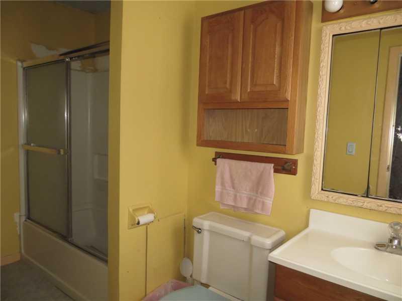 8223 Barry Road Indianapolis, IN 46219 - Photo 12 of 16 Gallery Image 12