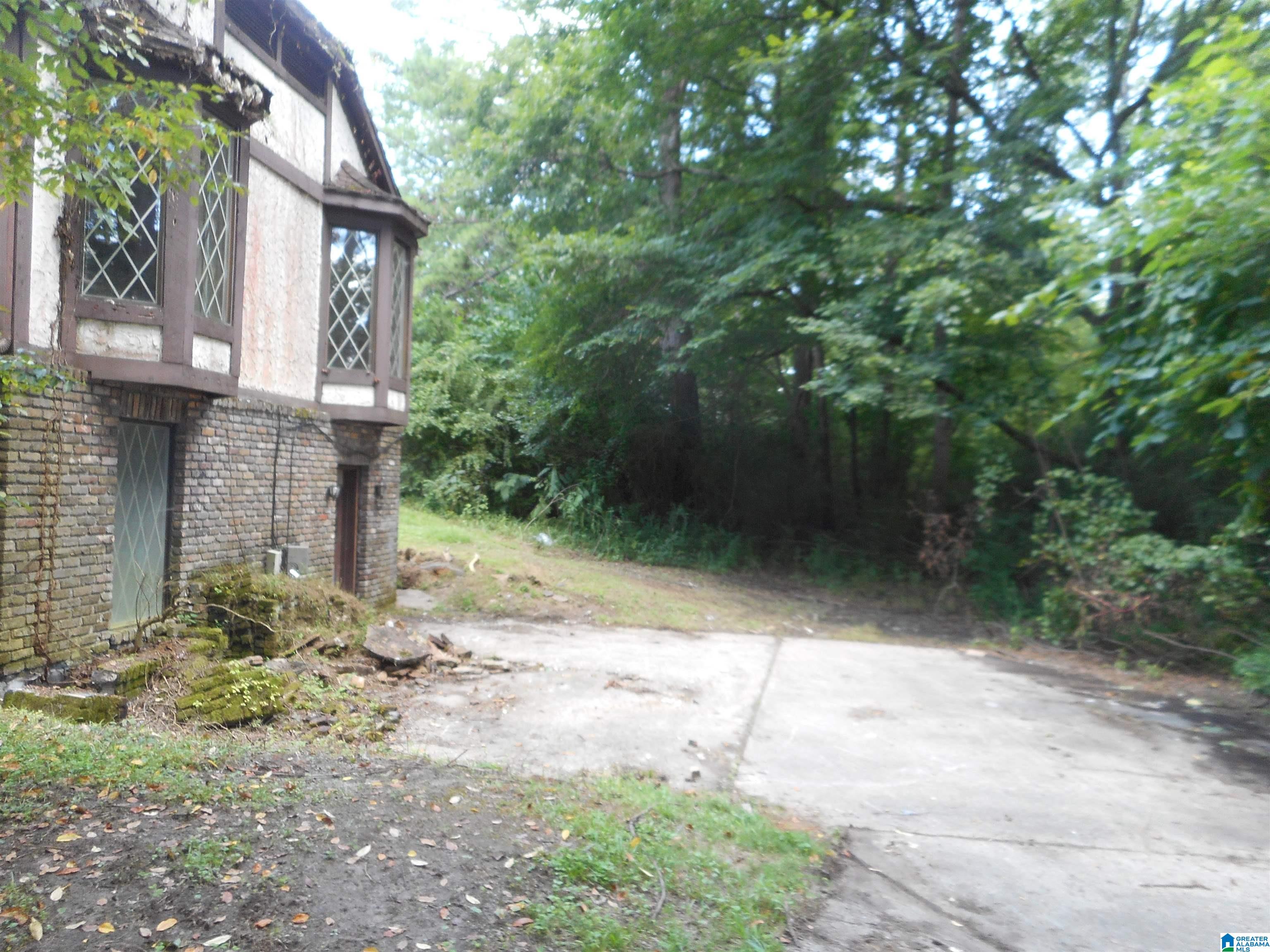 9022 Marsh Mountain Road Pinson, AL 35126 - Photo 26 of 27