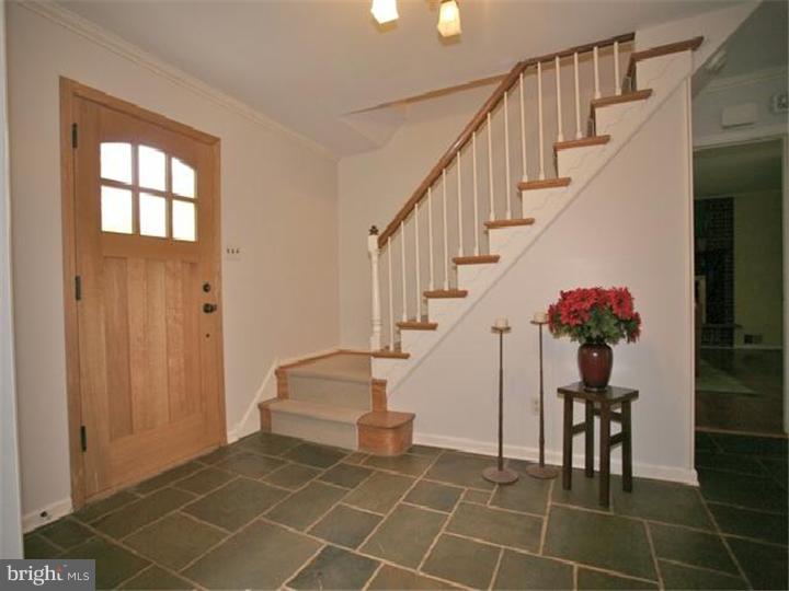 162 Mathers Road Ambler, PA 19002 - Photo 2 of 23 Foyer
