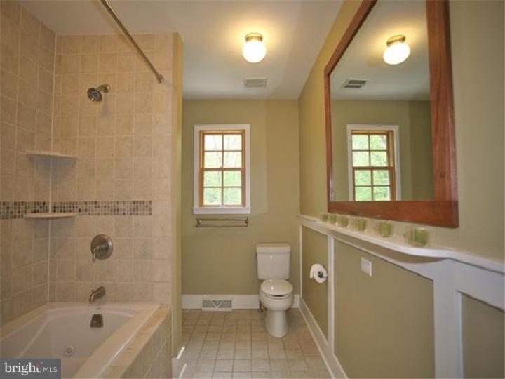 162 Mathers Road Ambler, PA 19002 - Photo 17 of 23 Bathroom