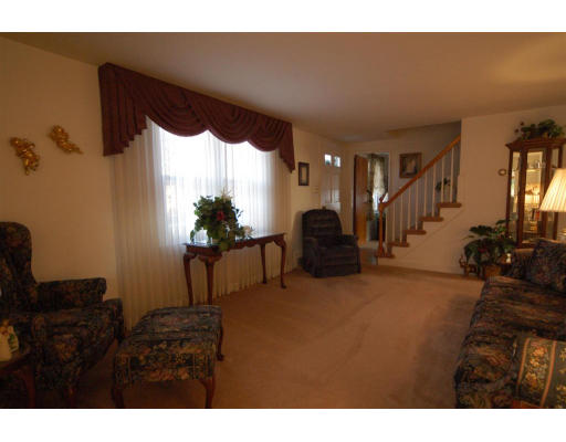 7 University Road Arlington, MA 02474 - Photo 3 of 15 Gallery Image 3