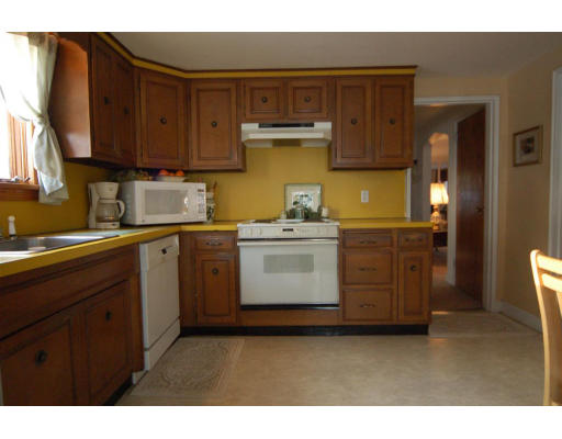 7 University Road Arlington, MA 02474 - Photo 6 of 15 Gallery Image 6