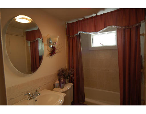 7 University Road Arlington, MA 02474 - Photo 9 of 15 Gallery Image 9