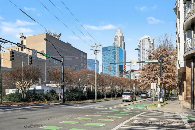 $300,000 | 505 East 6th Street, Unit 1003, Charlotte, NC 28202