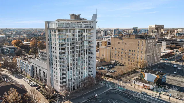 $300,000 | 505 East 6th Street, Unit 1003, Charlotte, NC 28202
