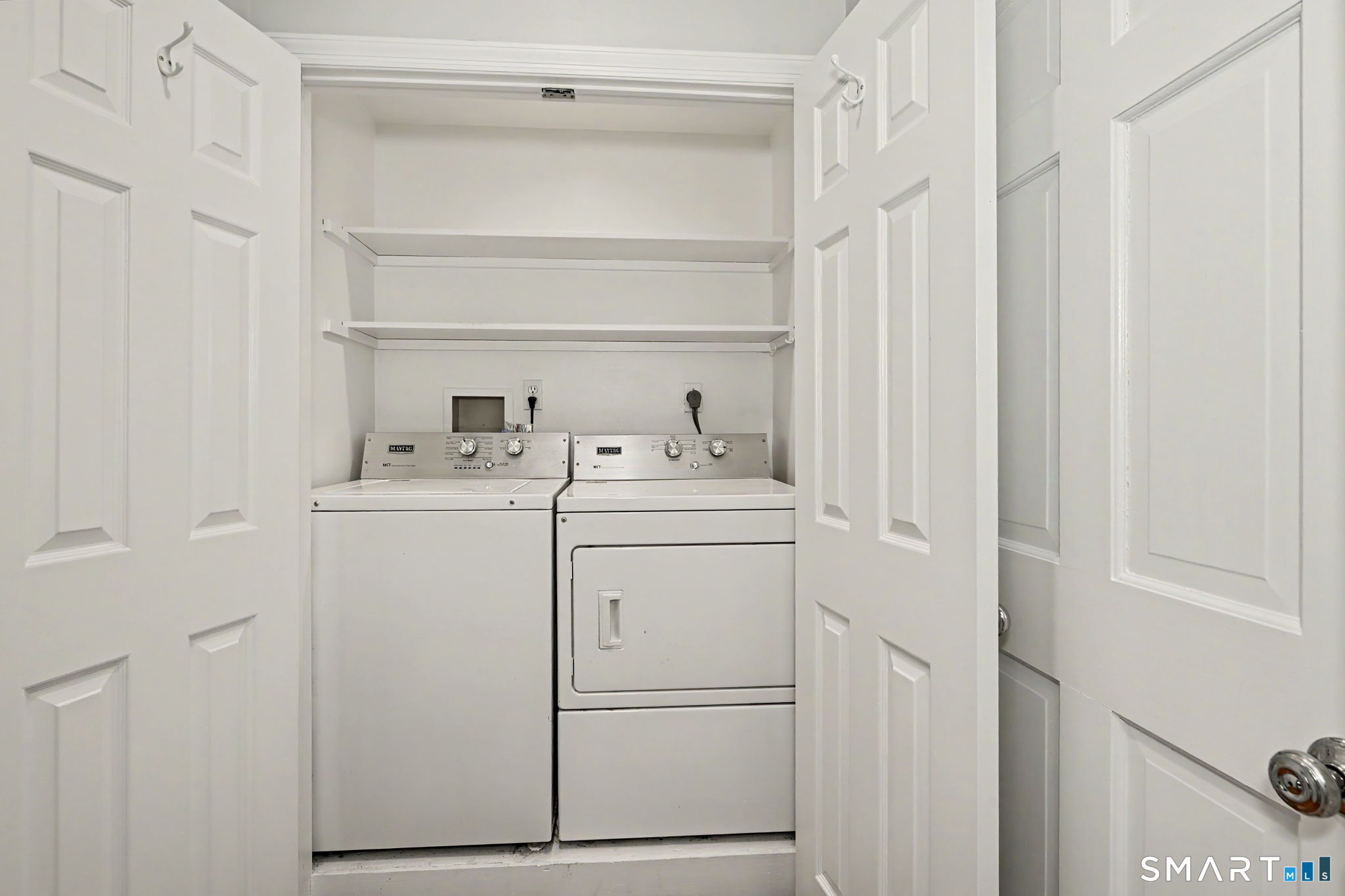 349 Ponus Ridge Road New Canaan, CT 06840 - Photo 16 of 27