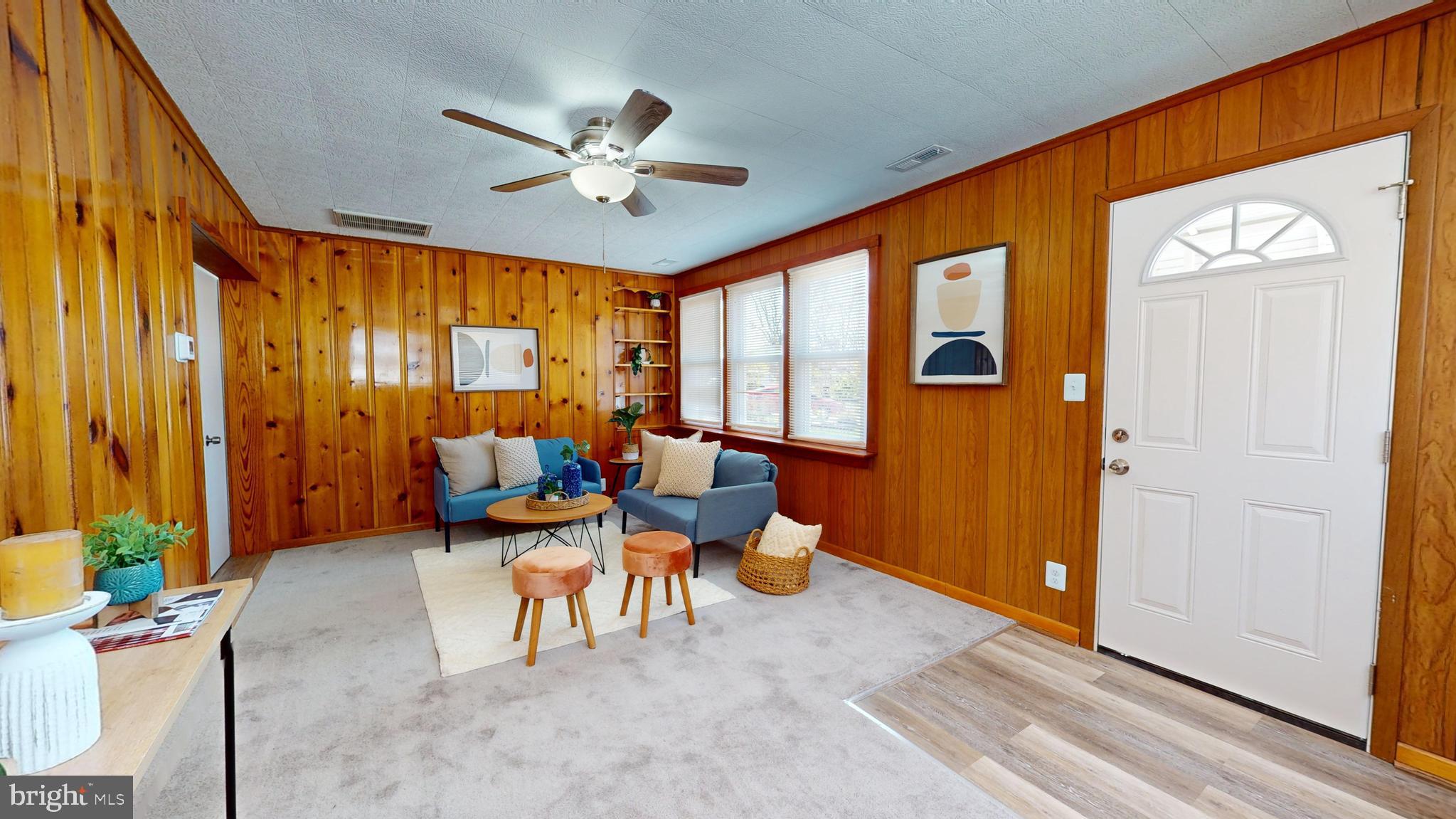 1870 Marshall Road Dundalk, MD 21222 - Photo 4 of 22 Spacious Living Room