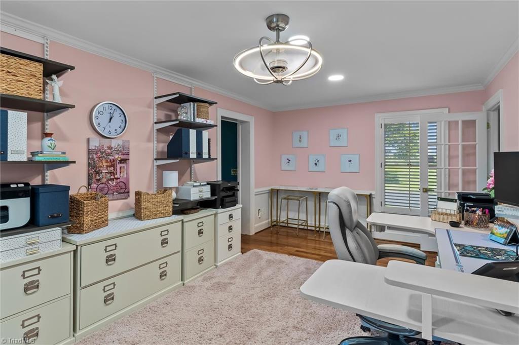 533 Crossingham Road Mount Airy, NC 27030 - Photo 17 of 49 Den/Library