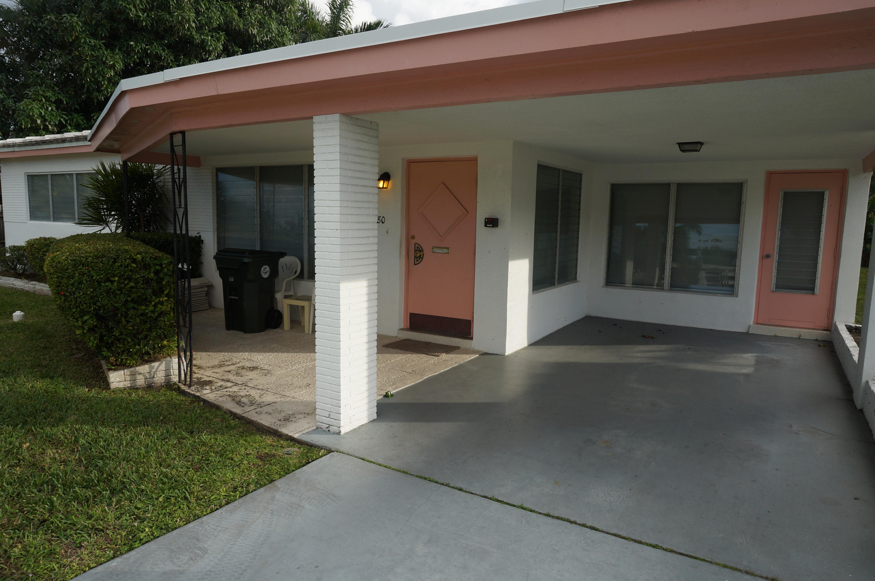 380 Northeast 29th Street Boca Raton, FL 33431 - Photo 6 of 23 2013-12-14 04