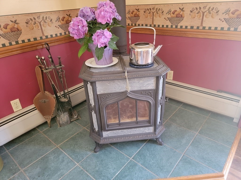 98 Tucker Road New Braintree, MA 01531 - Photo 18 of 41 Gallery Image 18