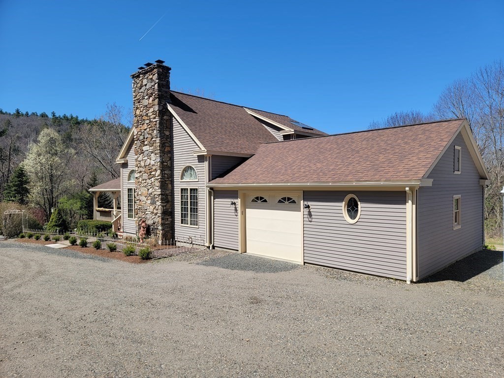 98 Tucker Road New Braintree, MA 01531 - Photo 2 of 41 Gallery Image 2