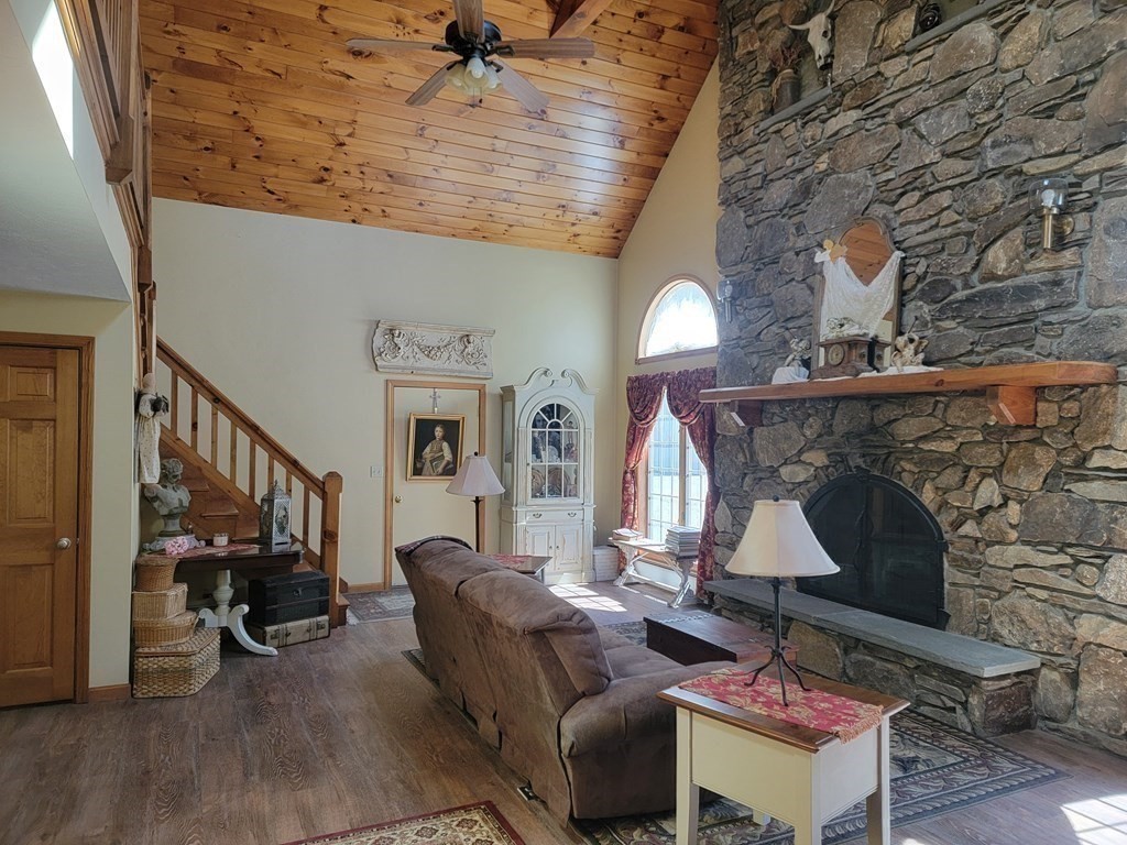 98 Tucker Road New Braintree, MA 01531 - Photo 21 of 41 Gallery Image 21