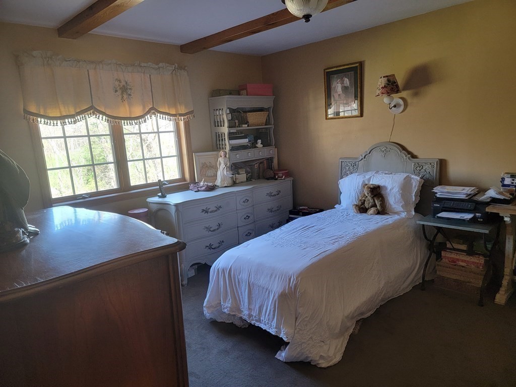 98 Tucker Road New Braintree, MA 01531 - Photo 25 of 41 Gallery Image 25