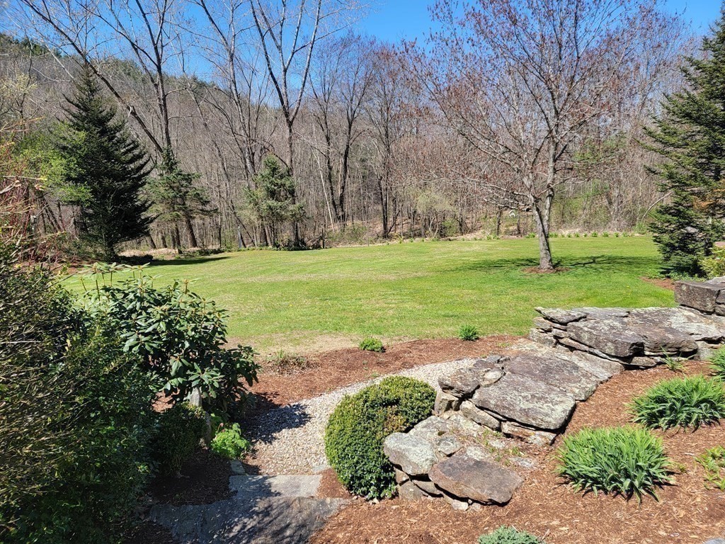 98 Tucker Road New Braintree, MA 01531 - Photo 7 of 41 Gallery Image 7