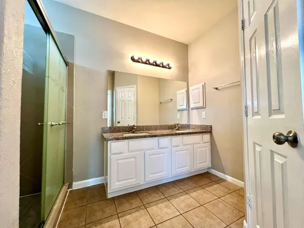 $2,100 | 11907 Golden Lodge Lane, Houston, TX 77066