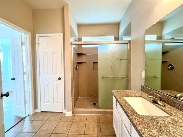 $2,100 | 11907 Golden Lodge Lane, Houston, TX 77066