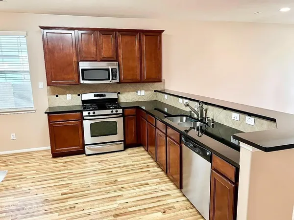 $2,050 | 11907 Golden Lodge Lane, Houston, TX 77066