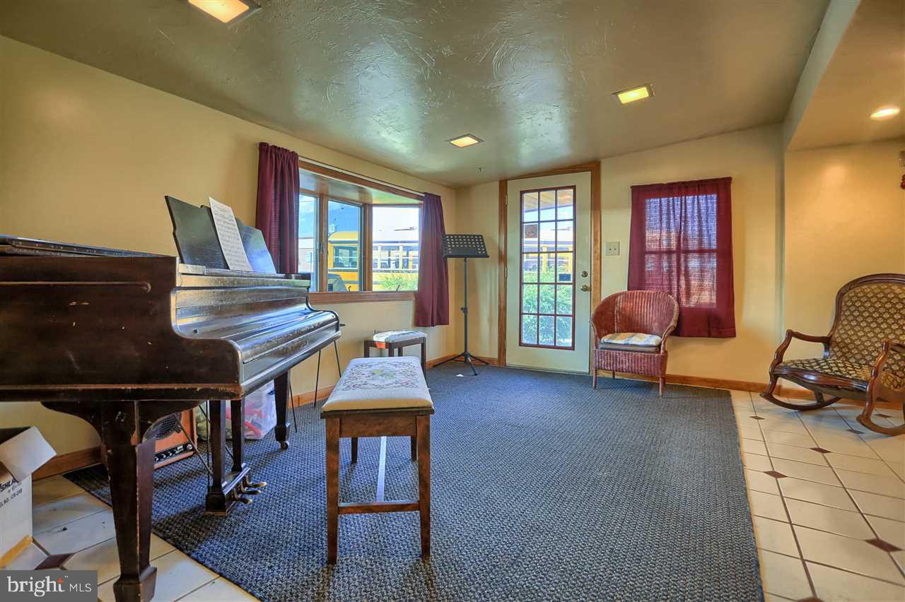 2400 Oakland Road Dover, PA 17315 - Photo 12 of 23 Gallery Image 12