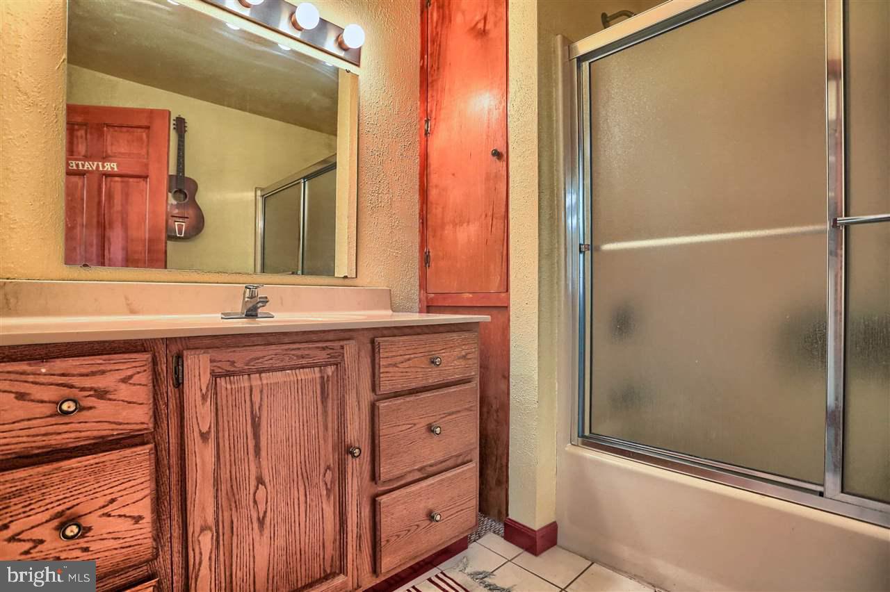 2400 Oakland Road Dover, PA 17315 - Photo 18 of 23 Gallery Image 18