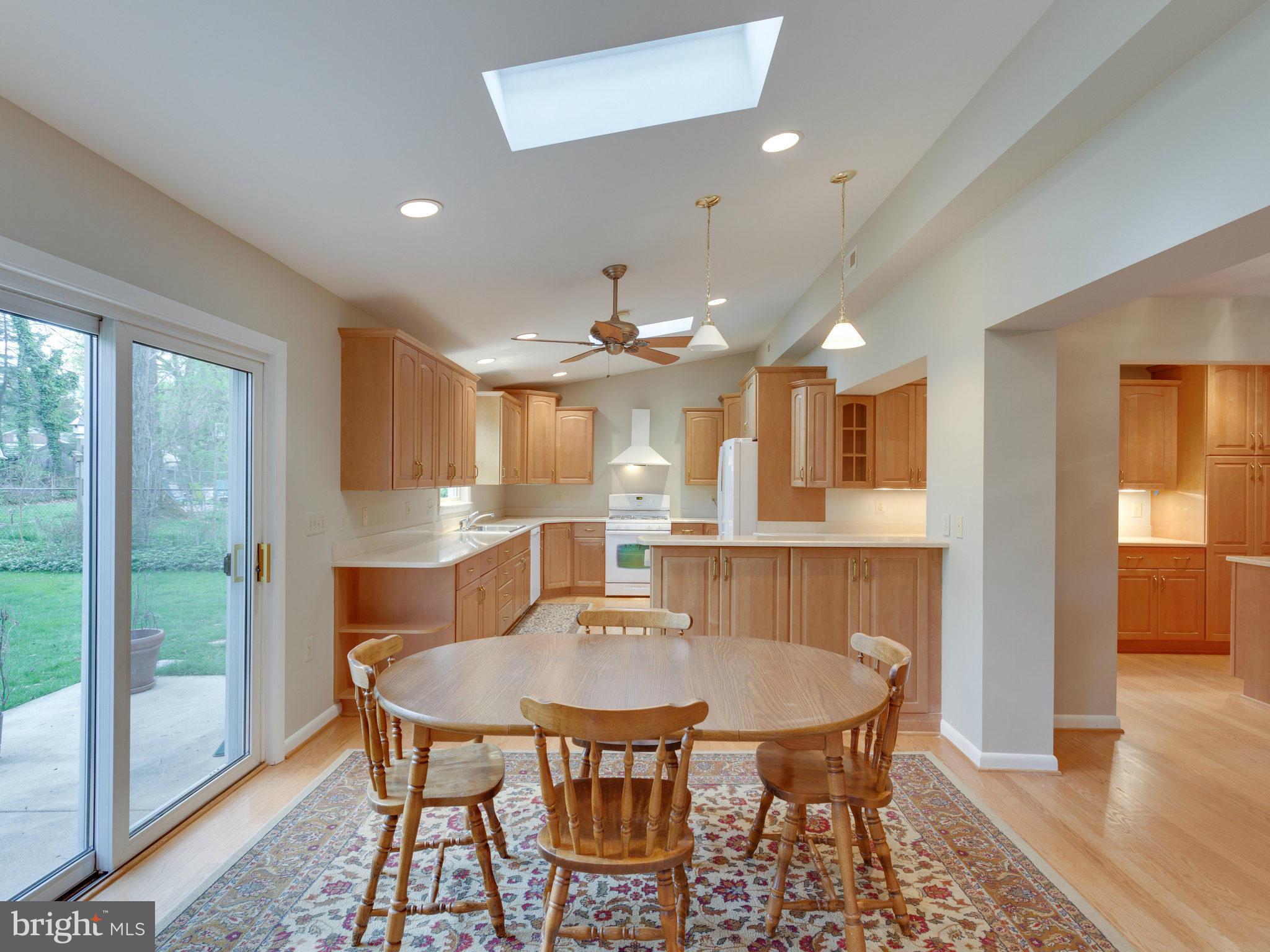 5506 Hinton Street Springfield, VA 22151 - Photo 13 of 30 Dining Room