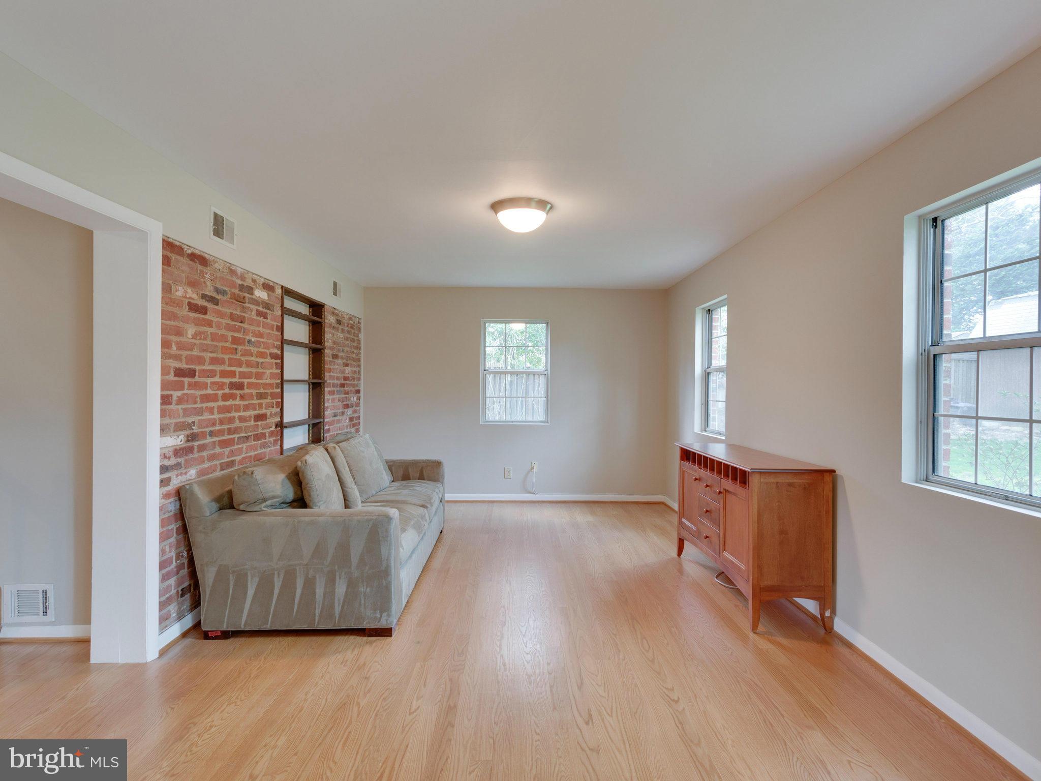 5506 Hinton Street Springfield, VA 22151 - Photo 15 of 30 Family Room