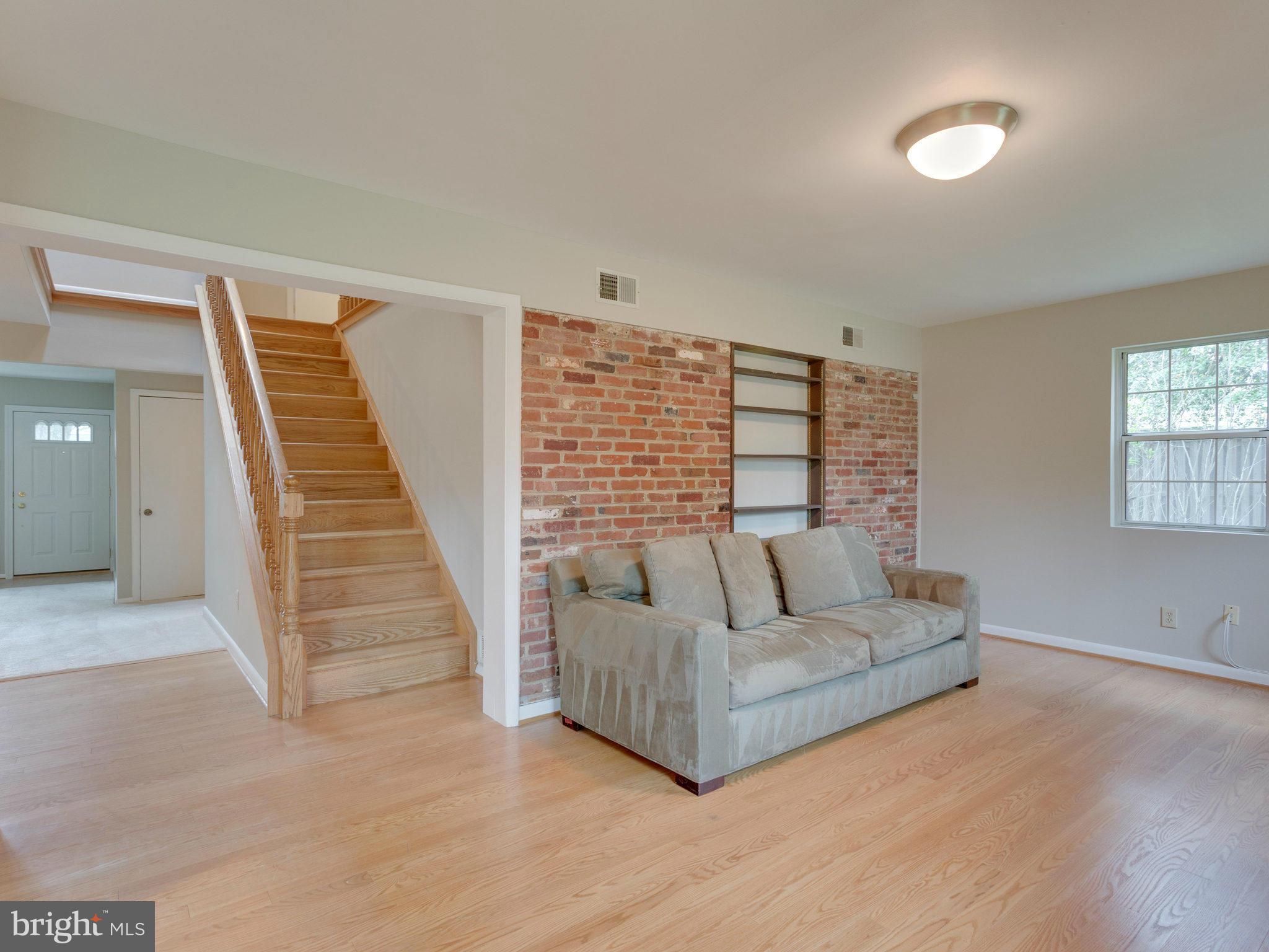 5506 Hinton Street Springfield, VA 22151 - Photo 16 of 30 Family Room