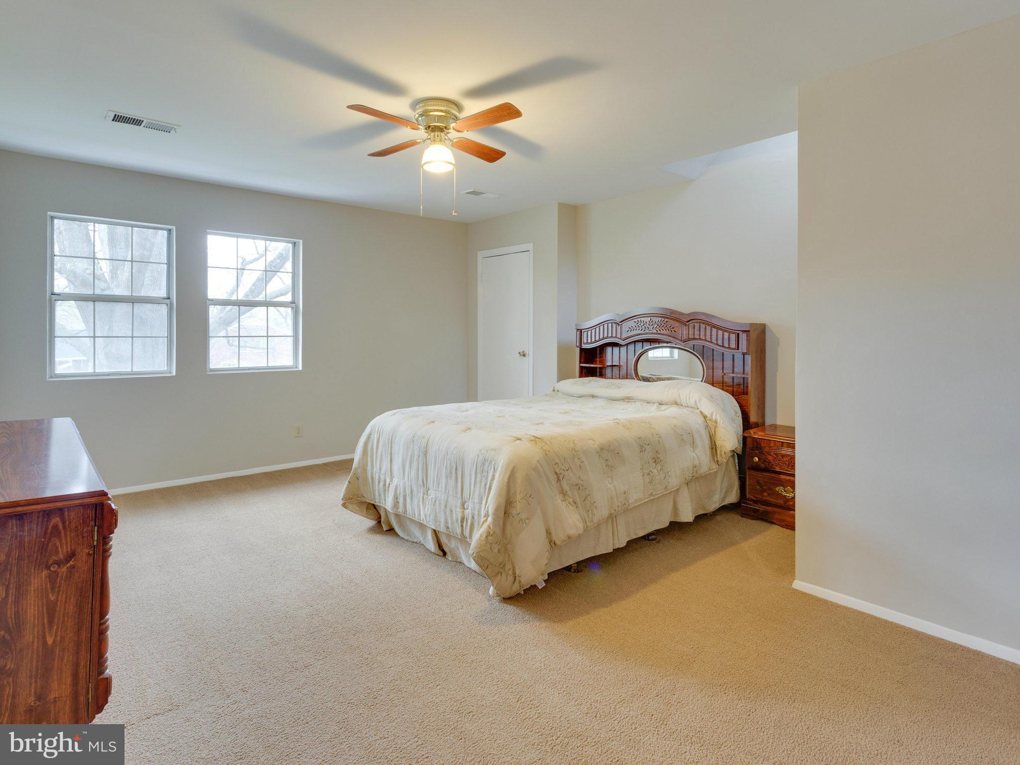 5506 Hinton Street Springfield, VA 22151 - Photo 25 of 30 Upstairs Bedroom (Master)