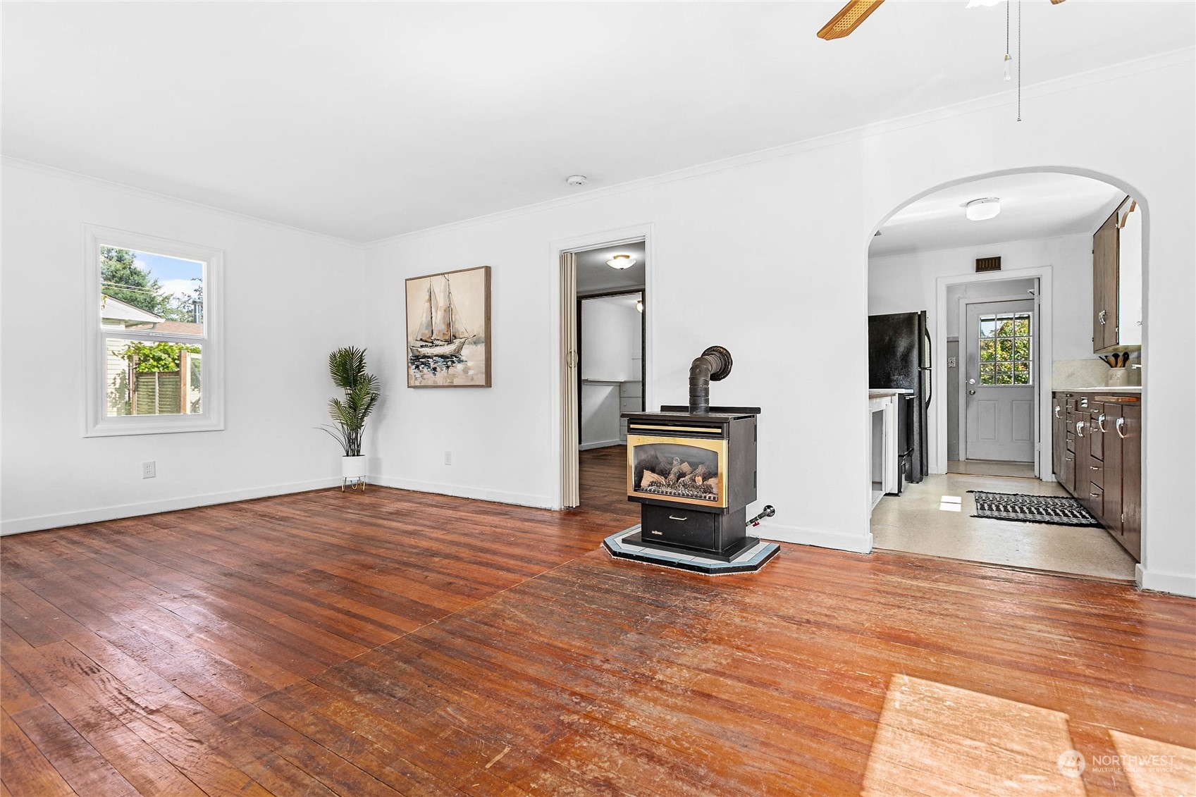 3018 Ellis Street Bellingham, WA 98225 - Photo 3 of 26 Gallery Image 3
