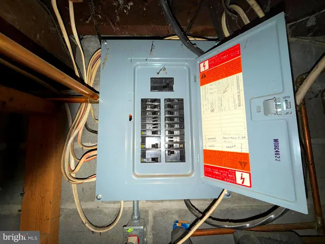 $215,000 | 13008 2nd Avenue, Cresaptown, MD 21502