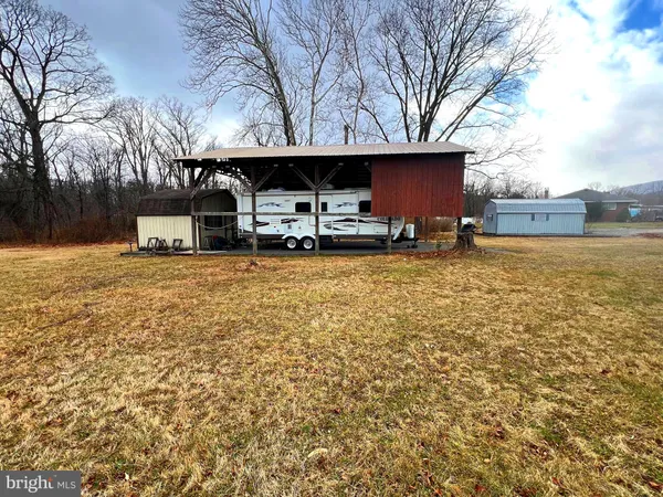 $180,000 | 13008 2nd Avenue, Cresaptown, MD 21502