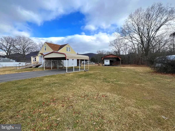 $180,000 | 13008 2nd Avenue, Cresaptown, MD 21502