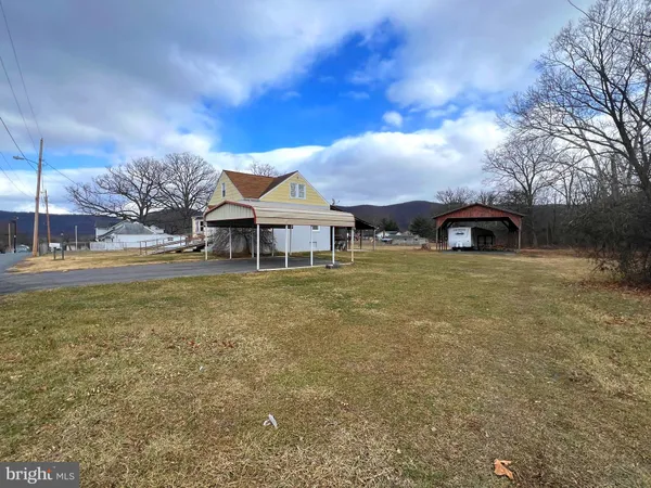 $180,000 | 13008 2nd Avenue, Cresaptown, MD 21502