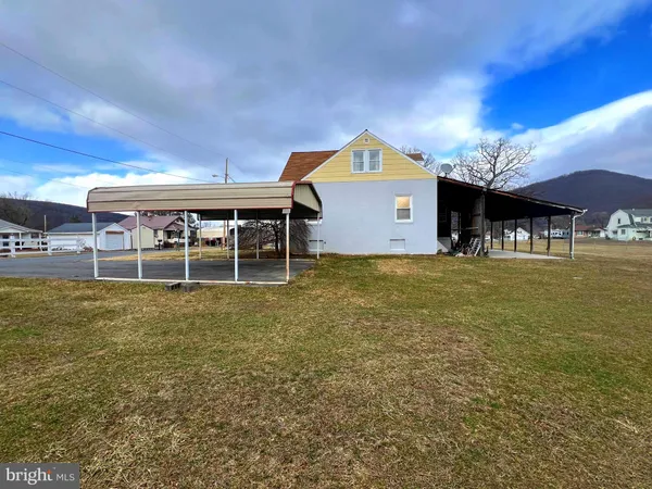 $180,000 | 13008 2nd Avenue, Cresaptown, MD 21502