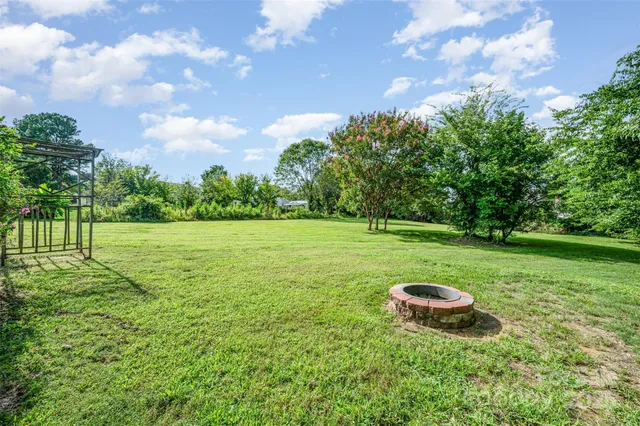a view of a outdoor space