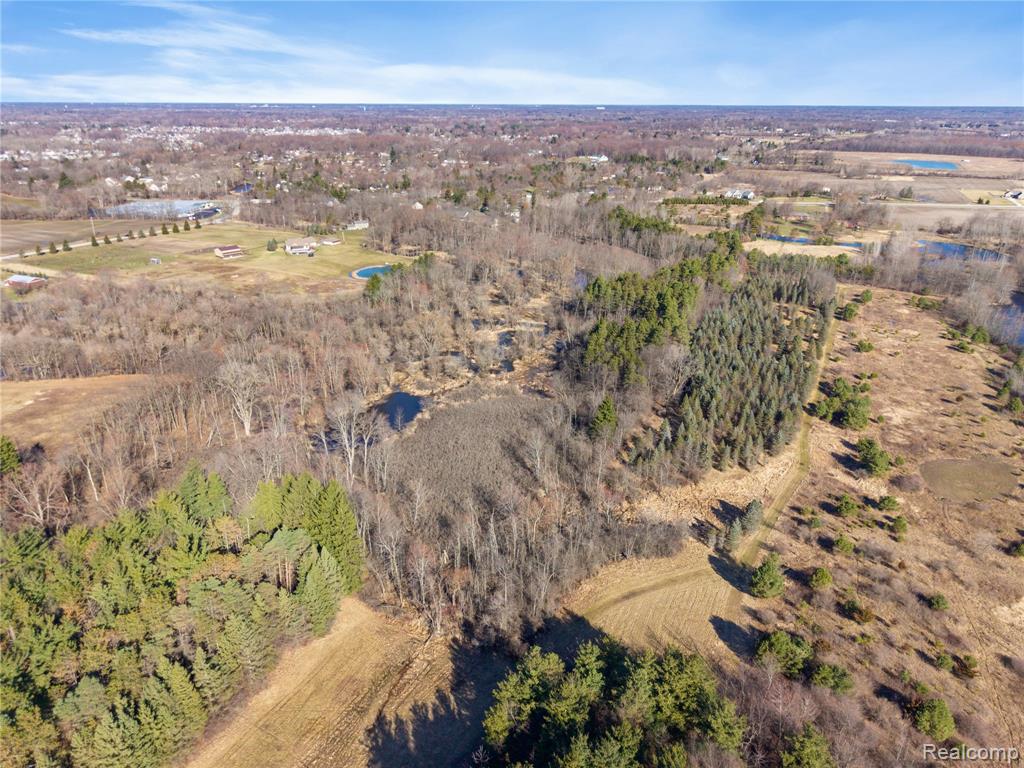 7163 Burpee Road Grand Blanc, MI 48439 - Photo 60 of 67