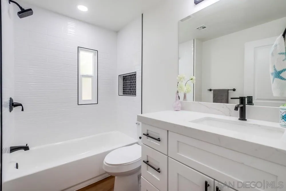 1815 Sweetwater Road, Unit 22 Spring Valley, CA 91977 - Photo 17 of 24 Gallery Image 17