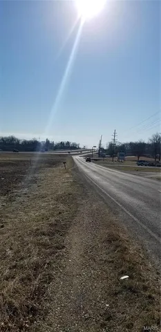 $325,000 | 731 Old Moscow Mills Road, Troy, MO 63379