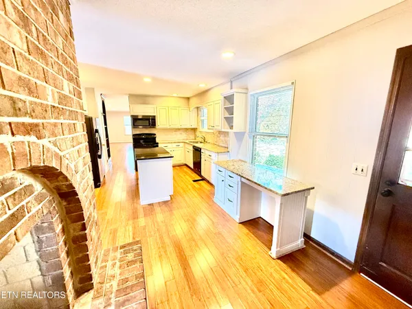 $664,599 | 135 Palisades Drive, Signal Mountain, TN 37377