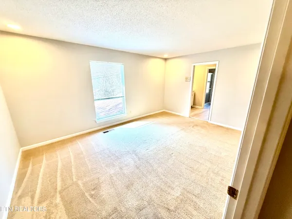 $664,599 | 135 Palisades Drive, Signal Mountain, TN 37377