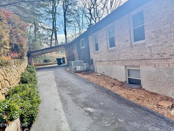 $664,599 | 135 Palisades Drive, Signal Mountain, TN 37377