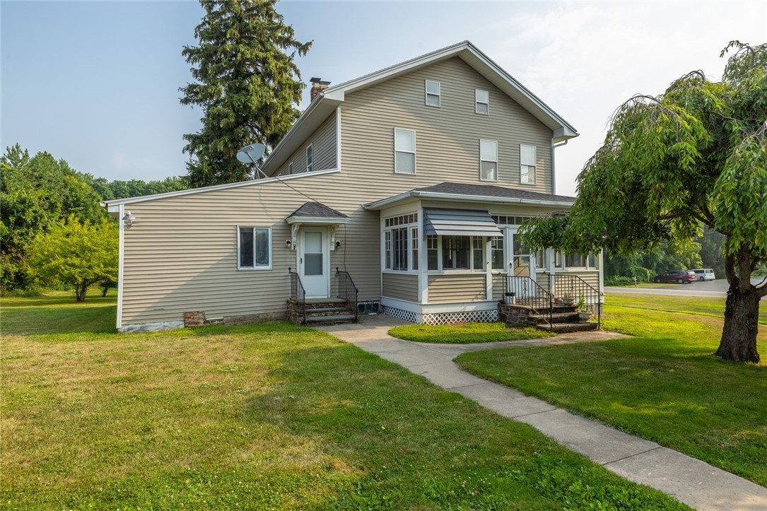 757 Holt Road Webster, NY 14580 - Photo 1 of 40