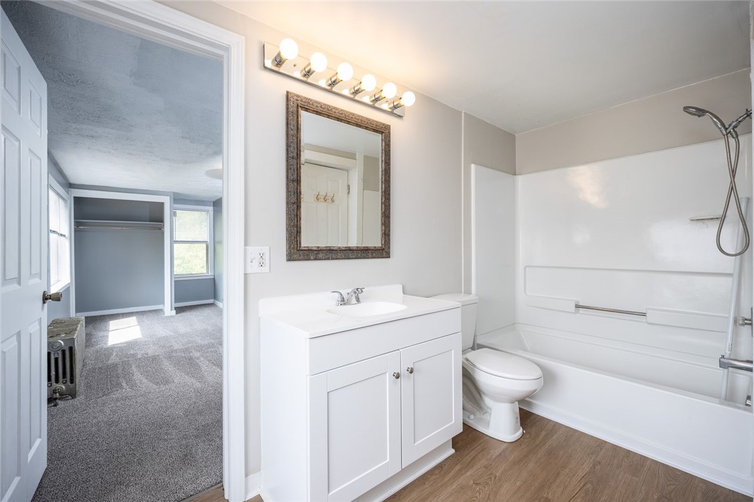 757 Holt Road Webster, NY 14580 - Photo 14 of 40