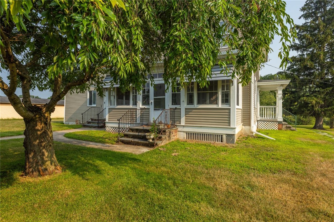 757 Holt Road Webster, NY 14580 - Photo 31 of 40