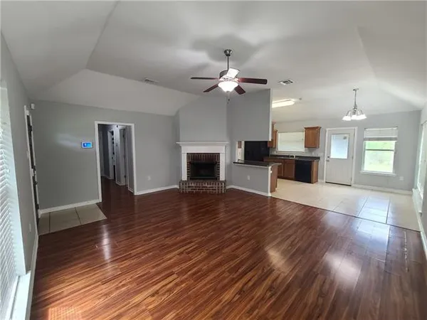 $1,995 | 61471 North 7th Street, Slidell, LA 70460