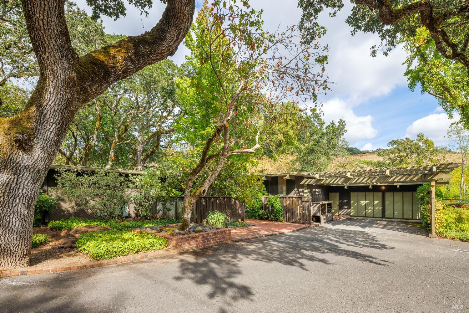 862 Wildwood Trail Santa Rosa, CA 95409 - Photo 1 of 1 a view of a volley ball court