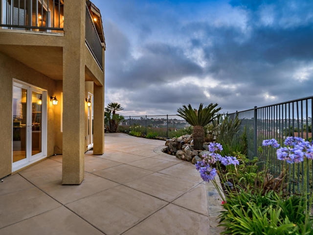 3507 Rock Ridge Road Carlsbad, CA 92010 - Photo 3 of 17