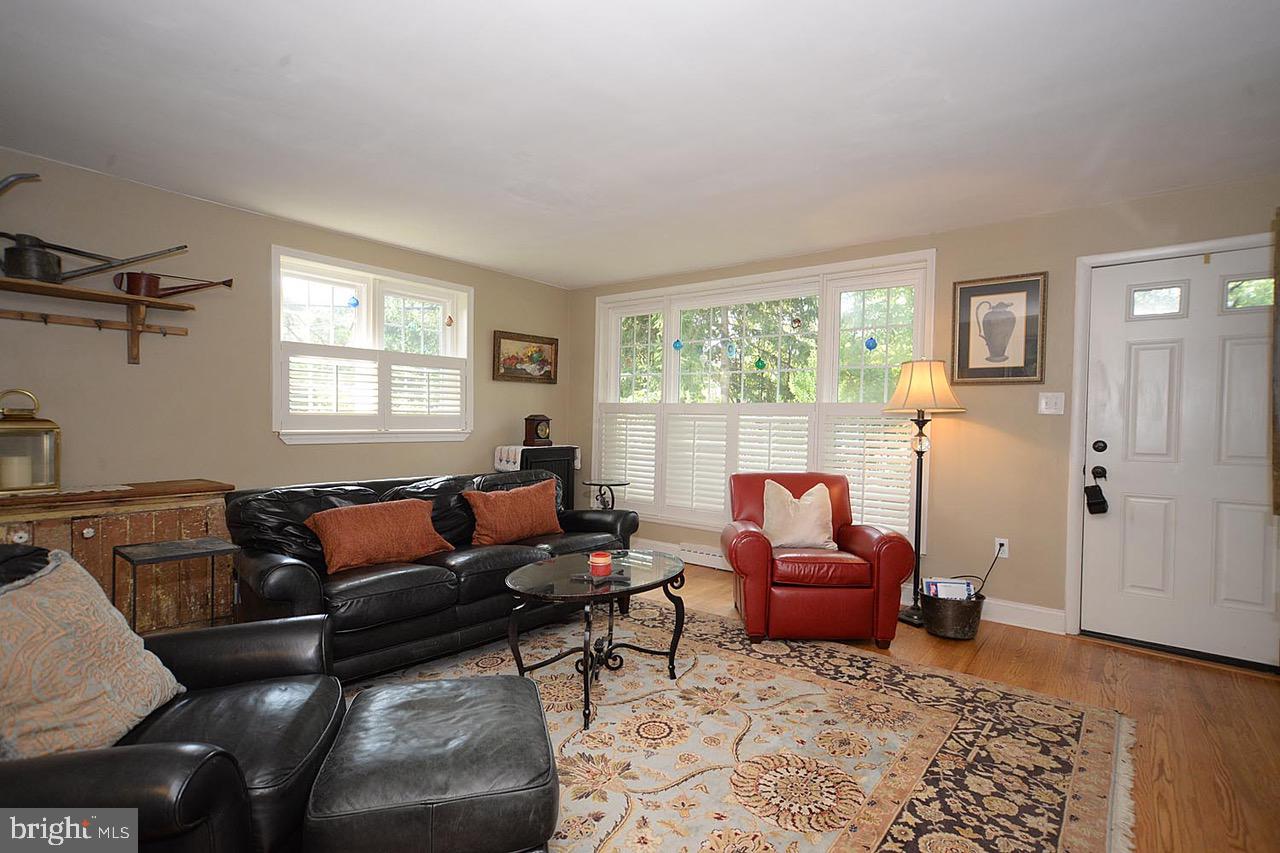 34 Leopard Road Paoli, PA 19301 - Photo 4 of 37 Gallery Image 4